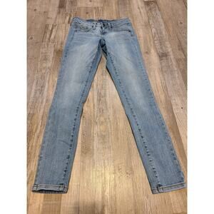 Mossimo size 2 women's light wash skinny jeans
